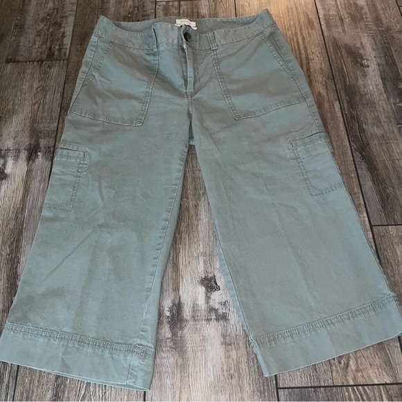 Dockers Cropped Pants - Picture 1 of 8